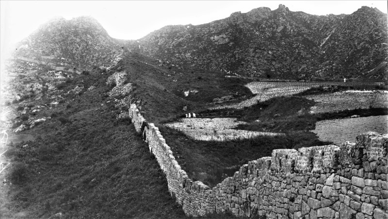 6면-개성 성벽_재정리 사진_ 1918년촬영 야쓰이 세이이치谷井濟一 _유리집5 85쪽.jpg