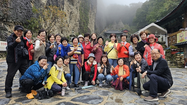 보광심인당 야외법회.jpg