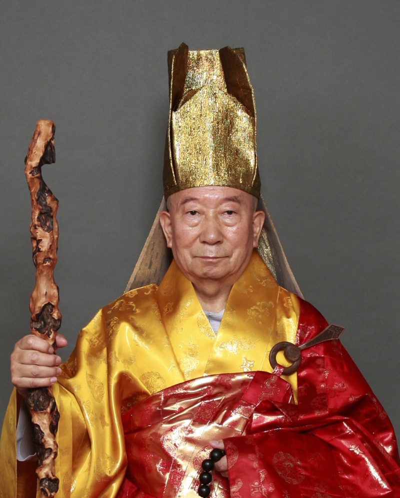 관음종 홍파 종정 예하.jpg