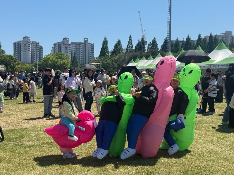 낙동종합사회복지관, 제4회 강서어린이날 큰잔치 성황리 개최 (6).jpg